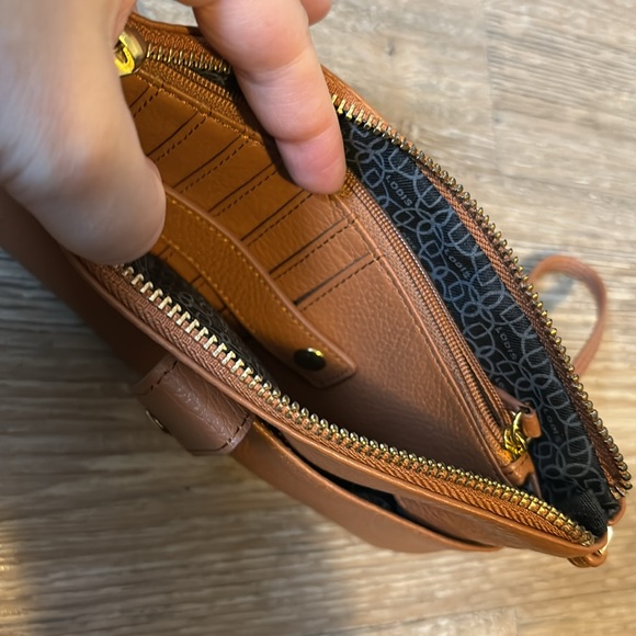 Lodis brown leather wristlet purse/wallet with removable strap. - Picture 7 of 12